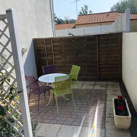 Διαμέρισμα De 2 Chambres A Michel Chef Chef A 300 M De La Plage Avec Terrasse Amenagee